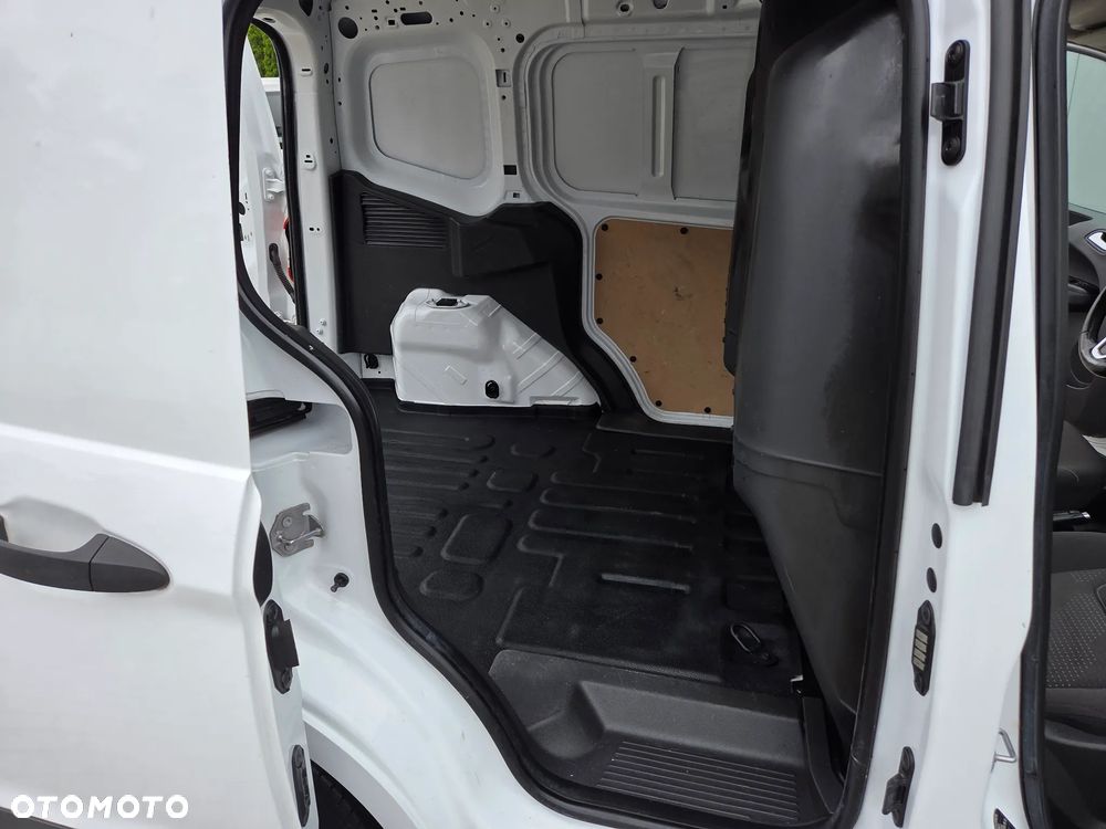 Ford Transit Courier Trend - 19