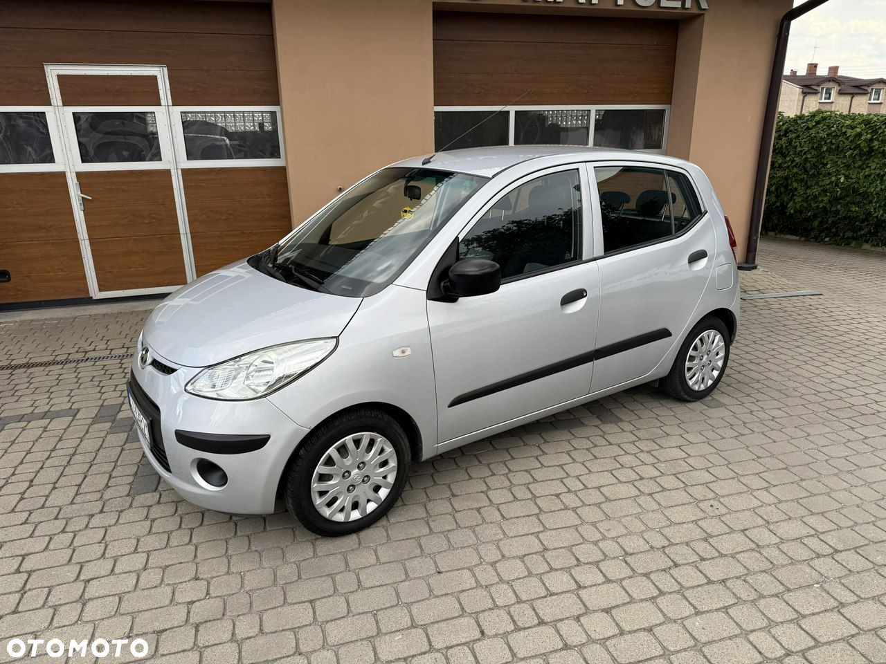 Hyundai i10 1.1 - 12