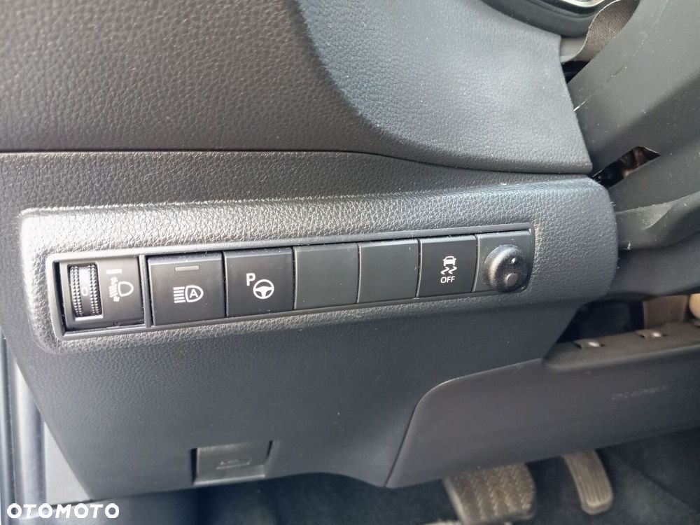 Toyota Corolla - 21