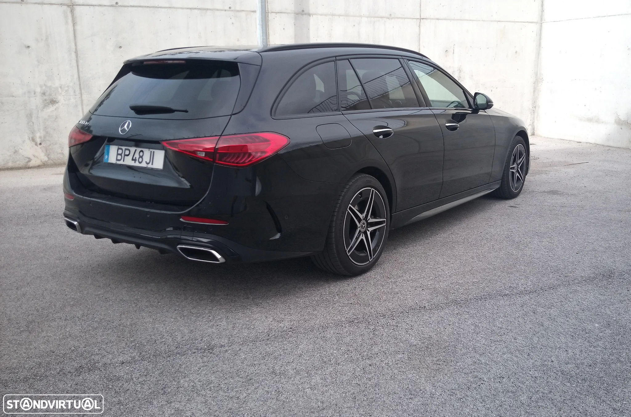 Mercedes-Benz C 300 de AMG Line - 24