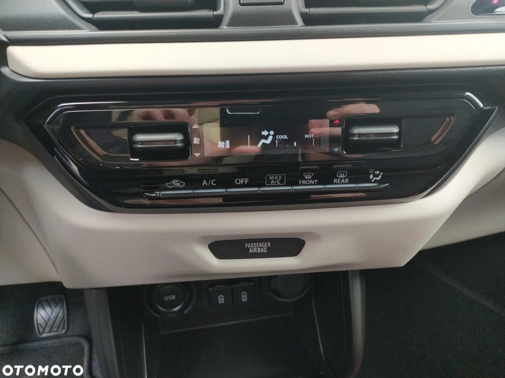 Suzuki Swift 1.2 Dualjet SHVS Premium Plus CVT - 21