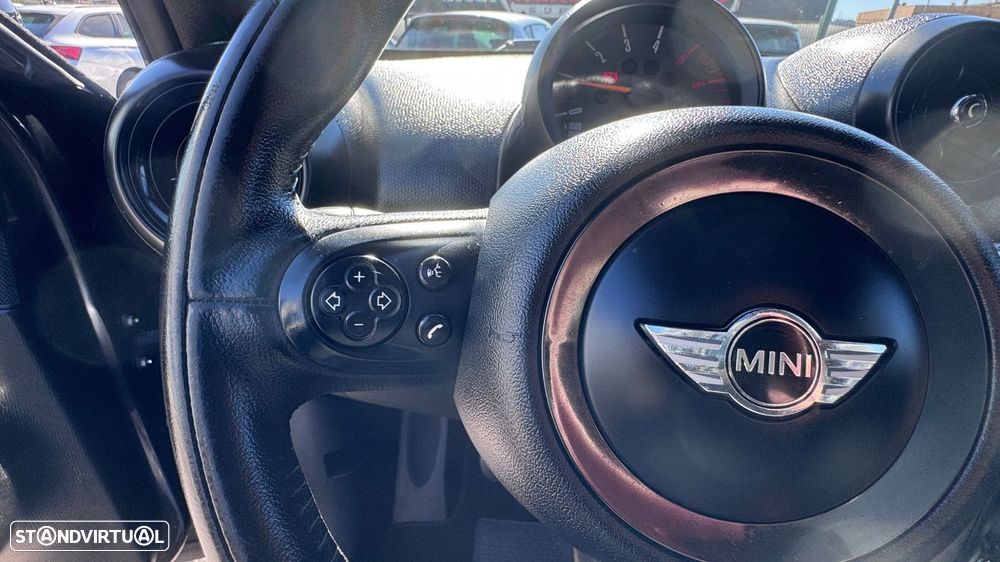 MINI Countryman Cooper D - 25