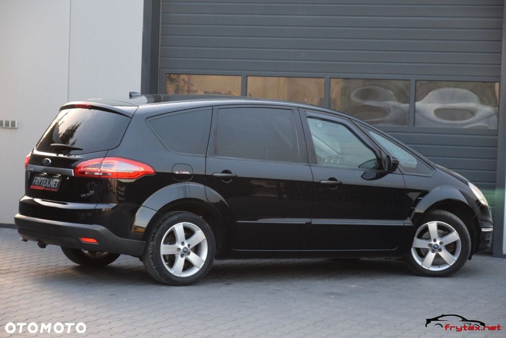 Ford S-Max - 12