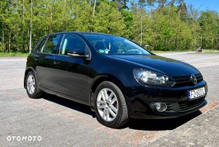 Volkswagen Golf VI 1.6 TDI Highline DSG