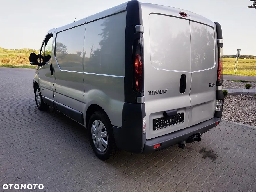 Renault Trafic - 8