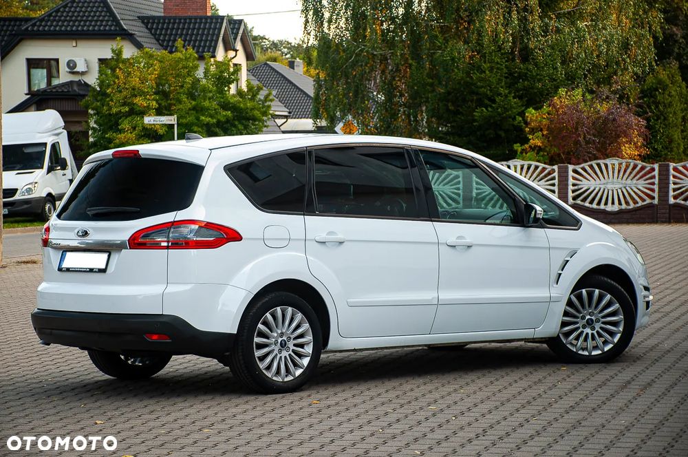 Ford S-Max 2.0 TDCi DPF Champions Edition - 13