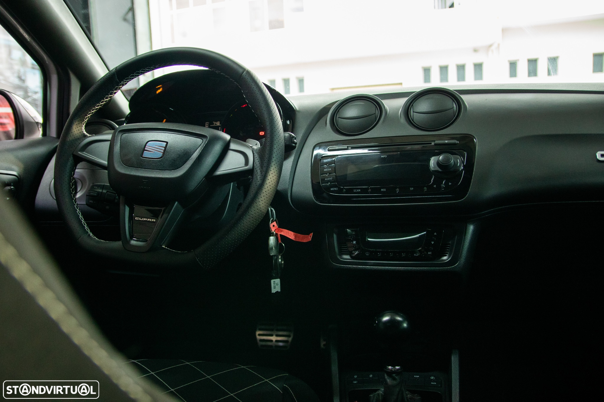 SEAT Ibiza SC 1.4 TSI Cupra DSG - 9