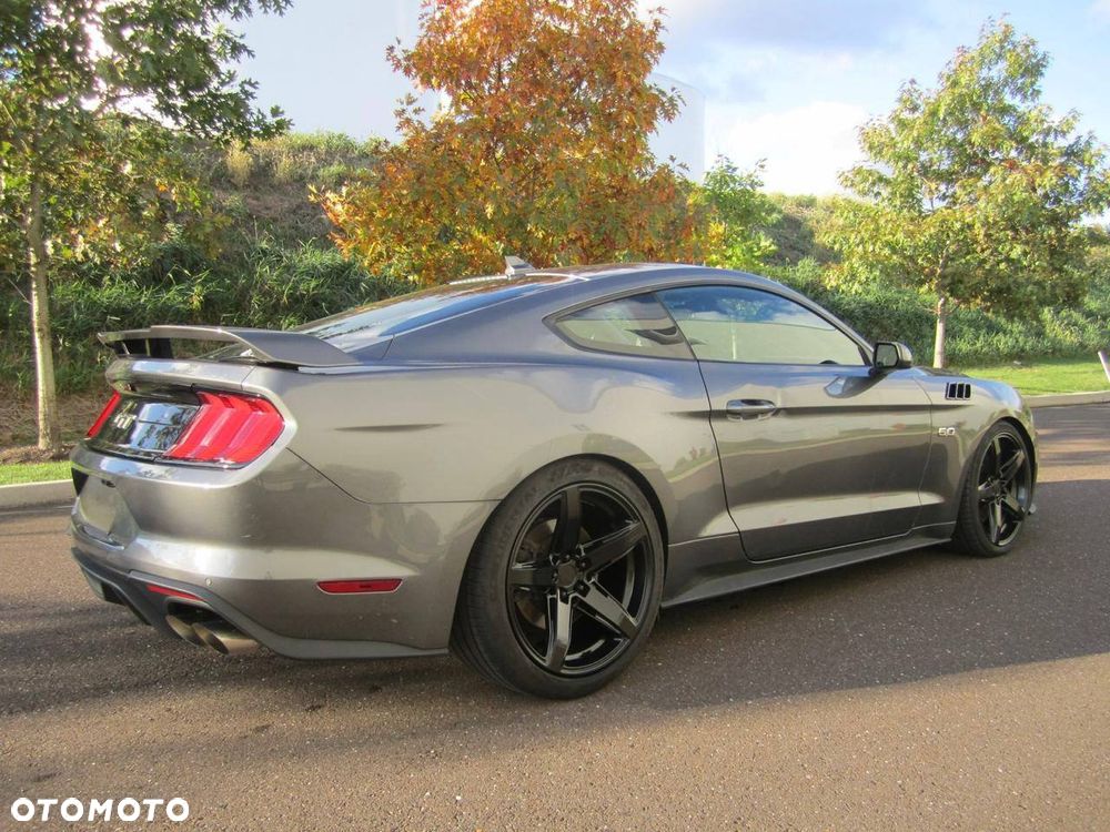 Ford Mustang - 5