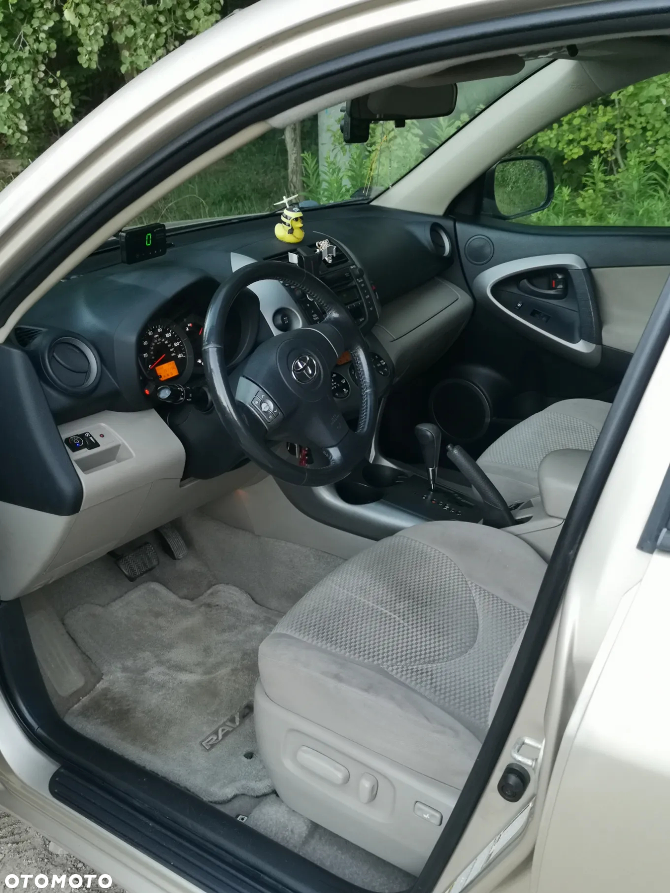 Toyota RAV4 - 19
