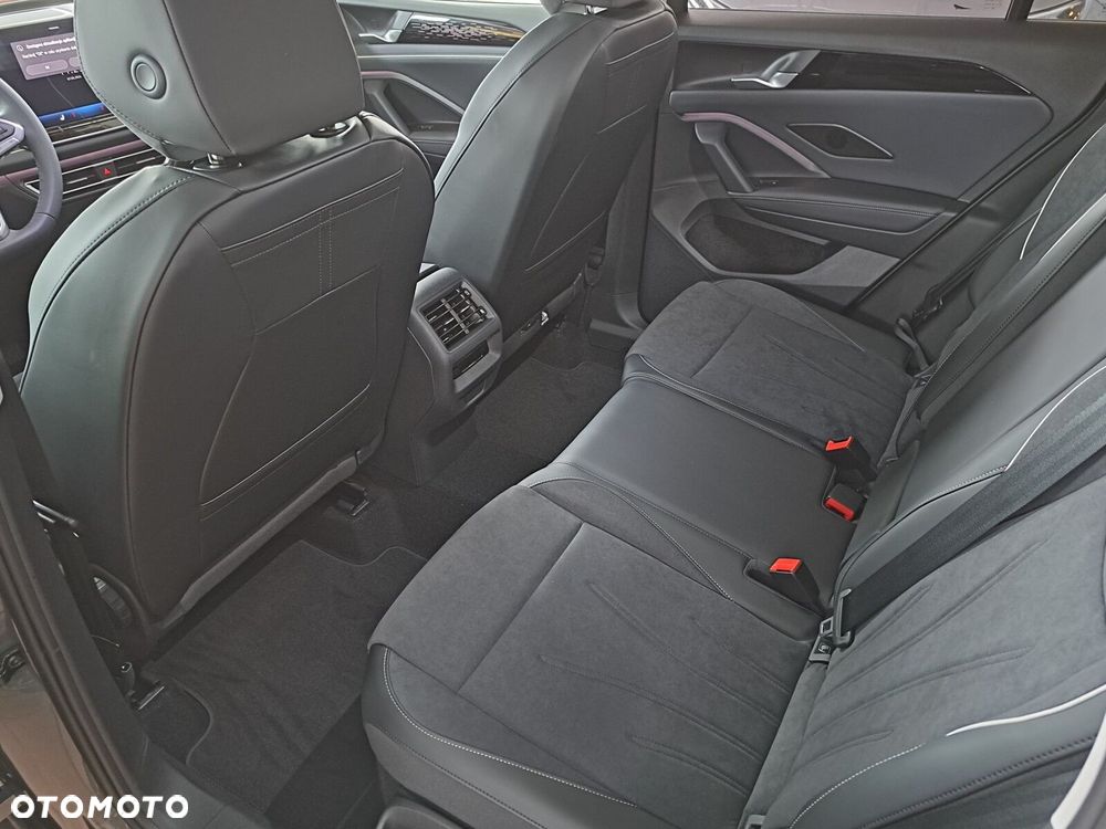 Volkswagen Tiguan 2.0 TSI 4Mot Elegance DSG - 11