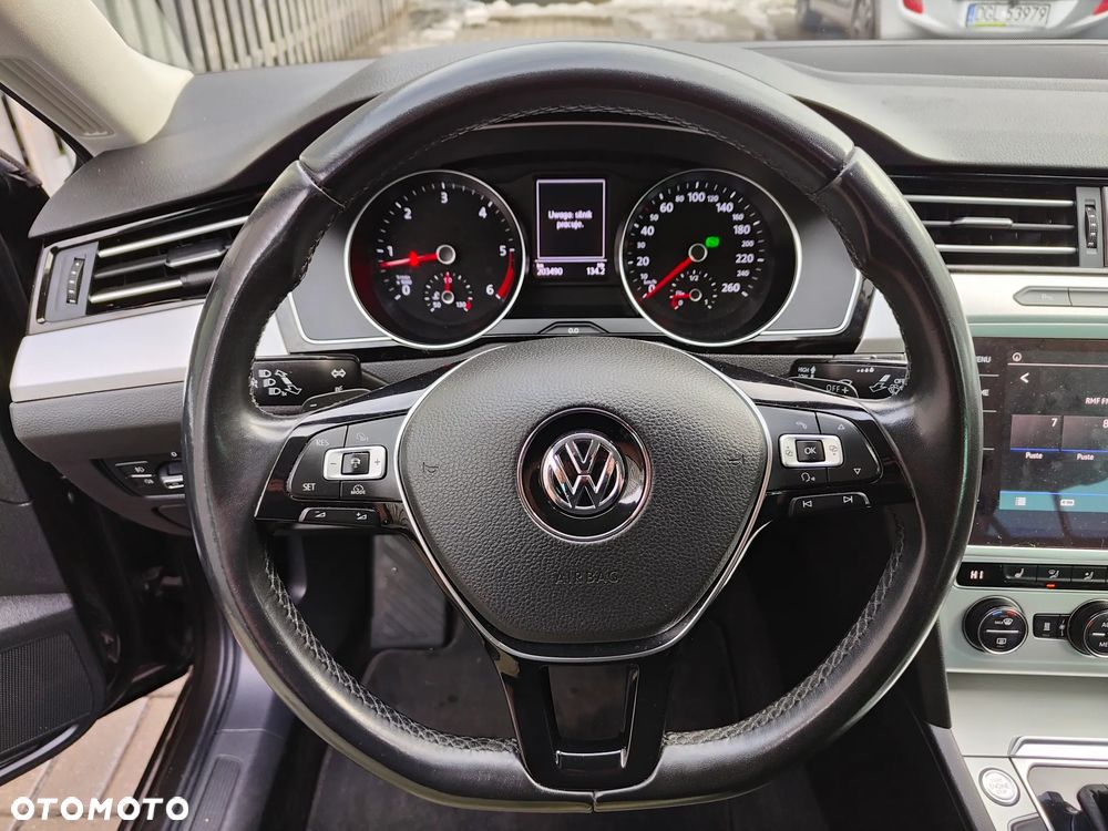 Volkswagen Passat 2.0 TDI SCR DSG Highline - 21