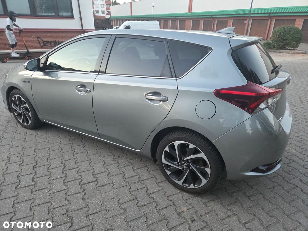 Toyota Auris - 12
