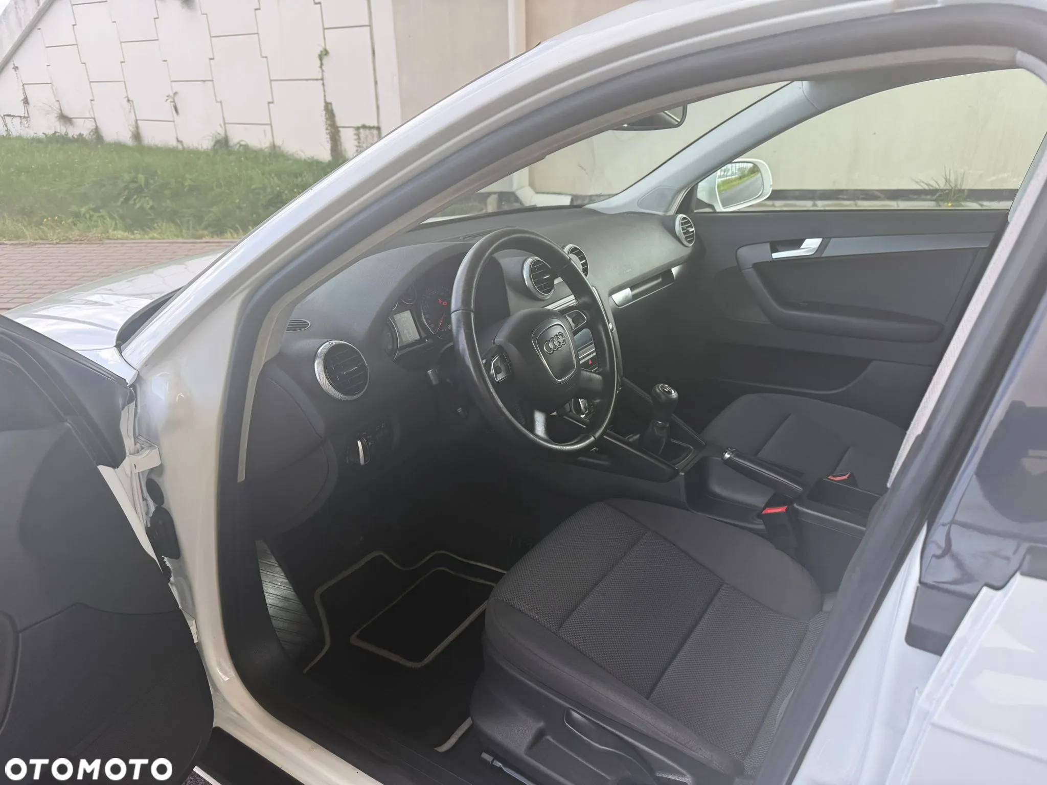 Audi A3 Sportback 1.6 Attraction - 12