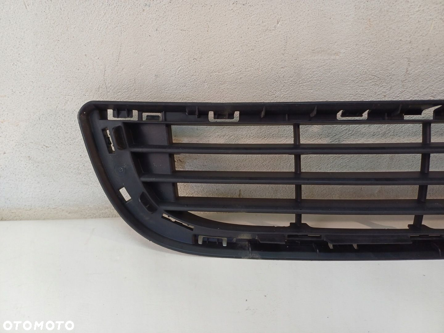 KRATKA ŚRODKOWA ZDERZAKA PRZÓD CITROEN BERLINGO III 3 08- - 2