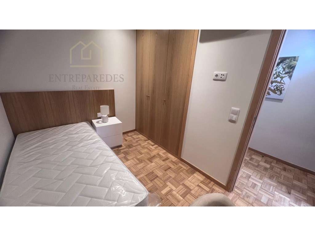 Quarto de Solteiro para Arrendar com Casa de Banho Partilhada | Cam... - Grande imagem: 2/19