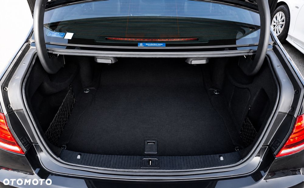 Mercedes-Benz Klasa E 300 4Matic 7G-TRONIC Avantgarde - 7