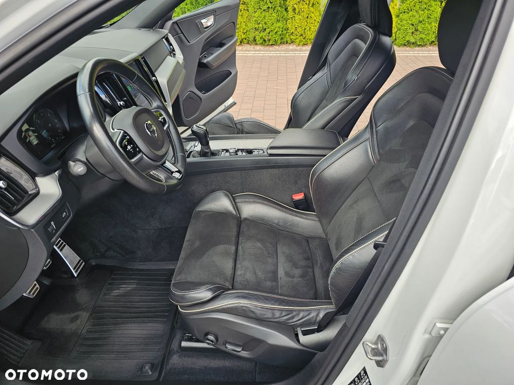 Volvo XC 60 D3 R-Design - 9