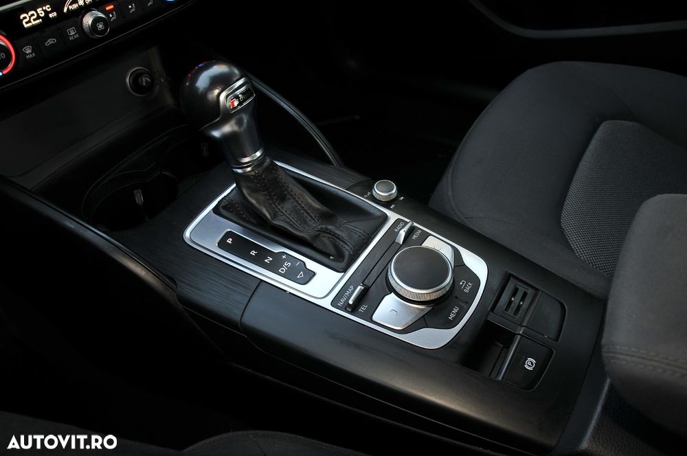 Audi A3 2.0 TDI S tronic Sport - 14