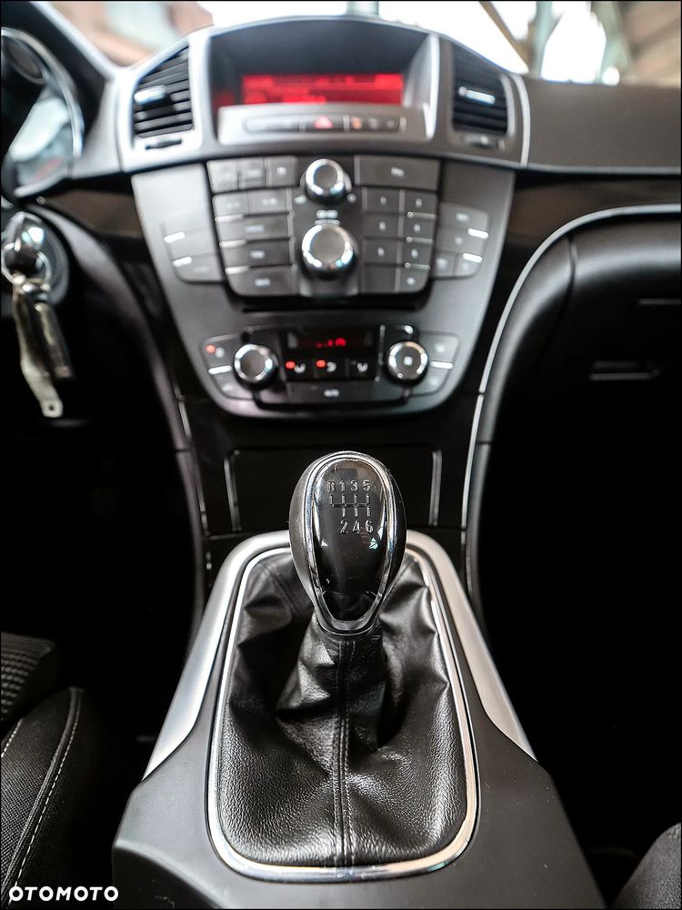 Opel Insignia - 24