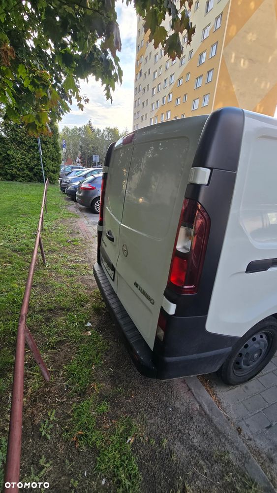 Opel Vivaro B - 4