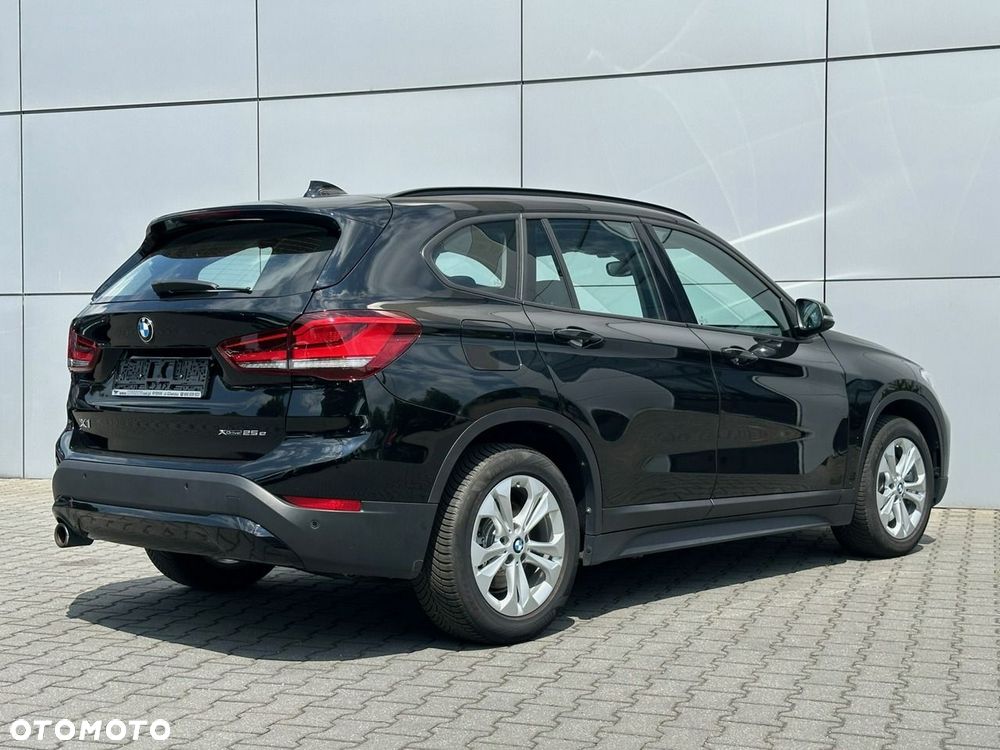 BMW X1 xDrive25e Advantage - 9
