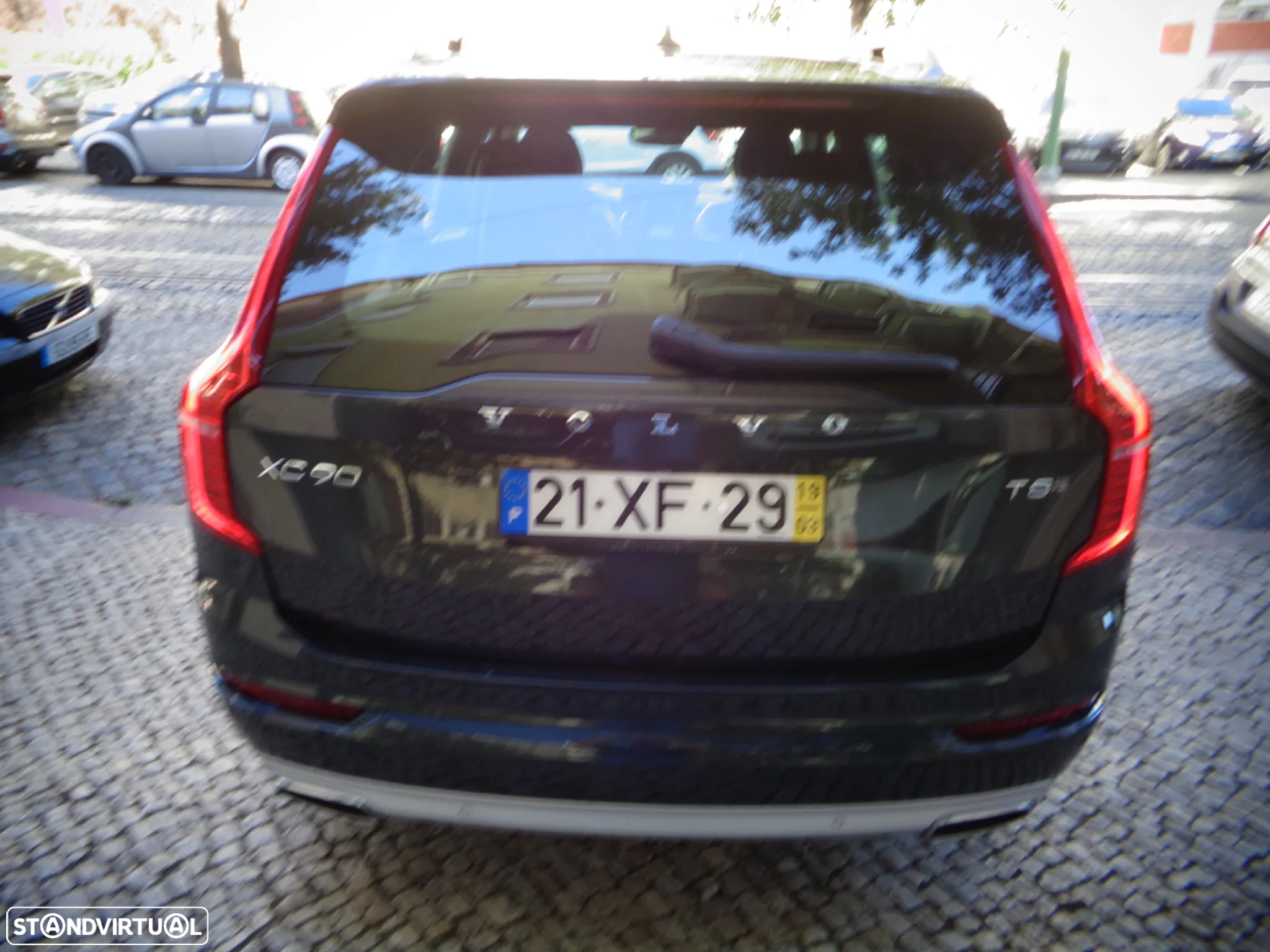 Volvo XC 90 2.0 T8 PHEV Momentum Plus AWD - 6