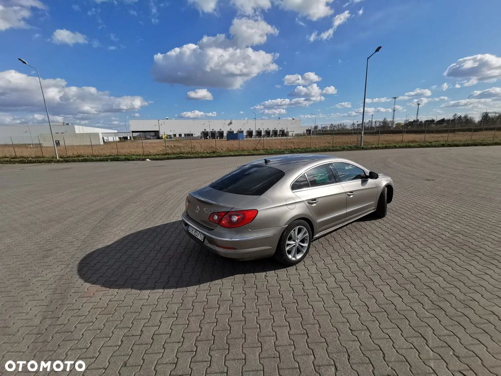 Volkswagen Passat CC 2.0 TDI DPF DSG - 10