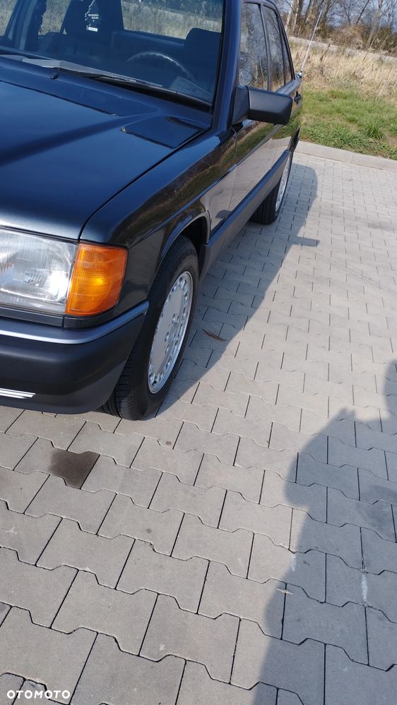 Mercedes-Benz W201 (190) - 6