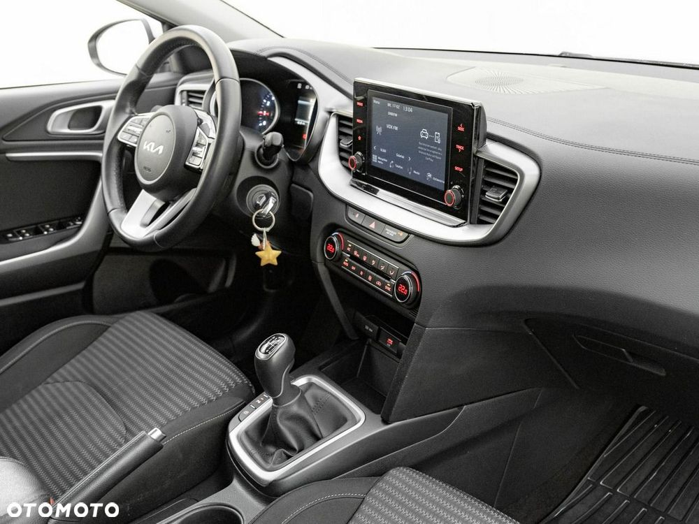 Kia Ceed 1.5 T-GDI M - 28