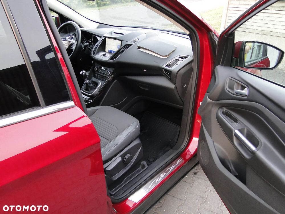 Ford Kuga 1.5 EcoBoost FWD Titanium - 19