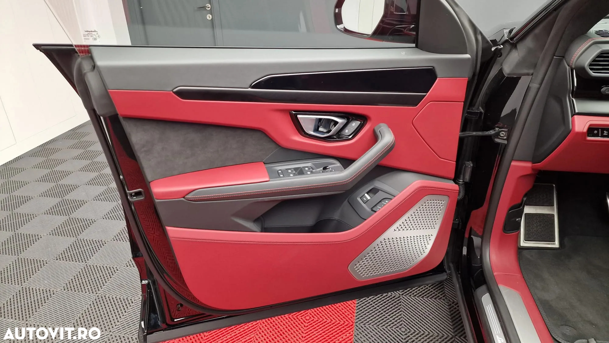 Lamborghini URUS - 23