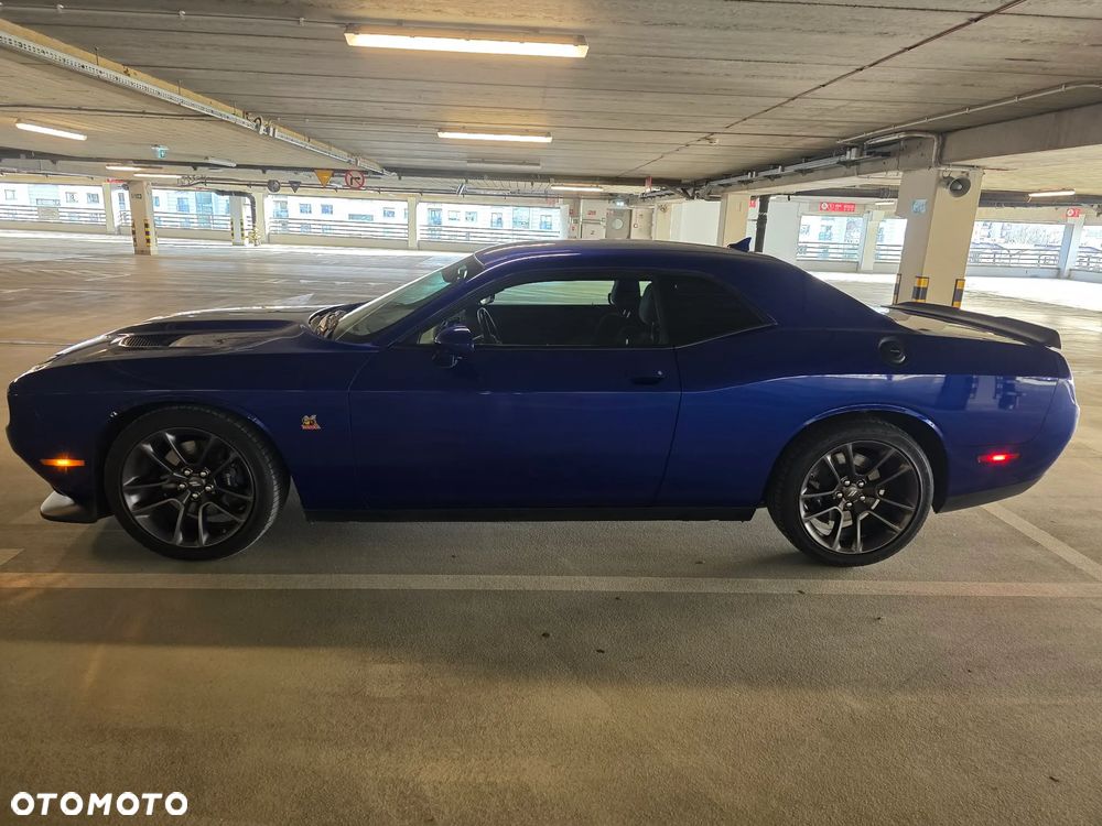 Dodge Challenger - 3