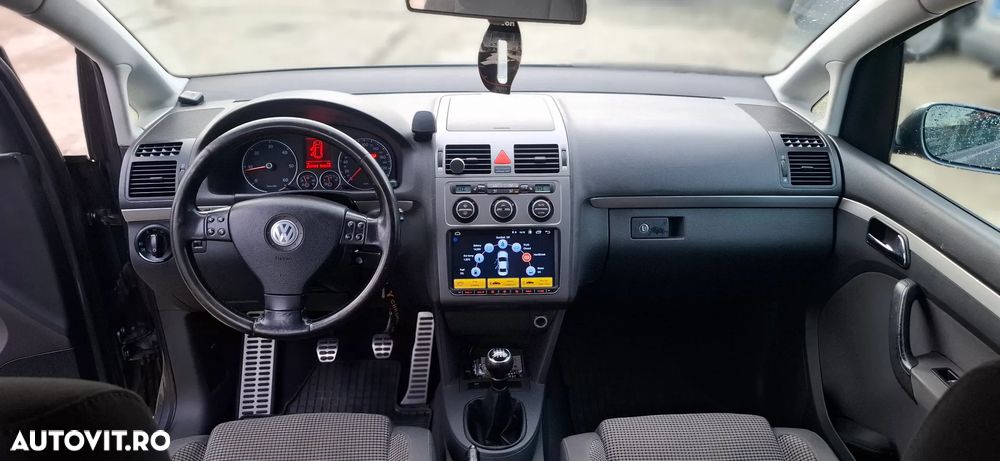 Volkswagen Touran 1.9TDI Highline - 10