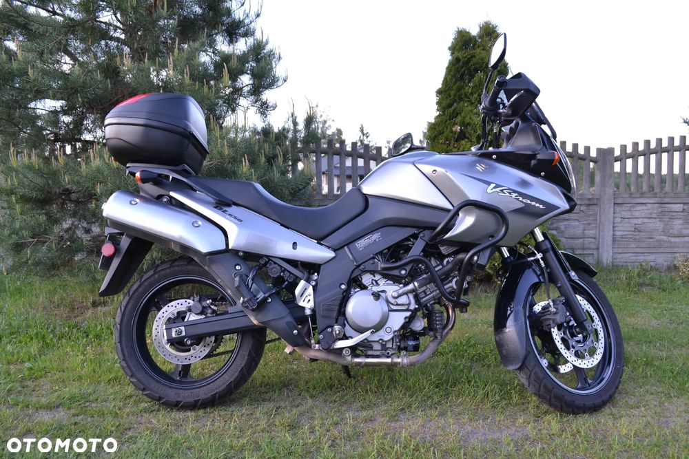 Suzuki V-STROM - 8
