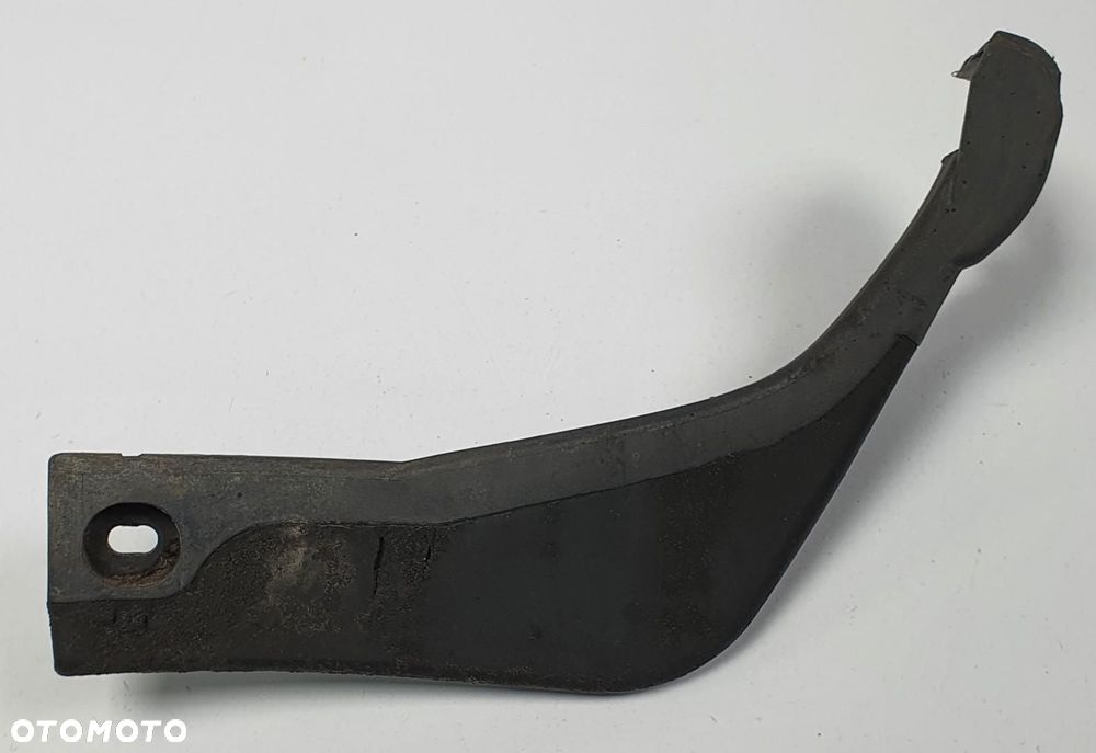 CHLAPACZ PRAWY TYŁ TYLNY AUDI A4 B5 8D0854858B - 1