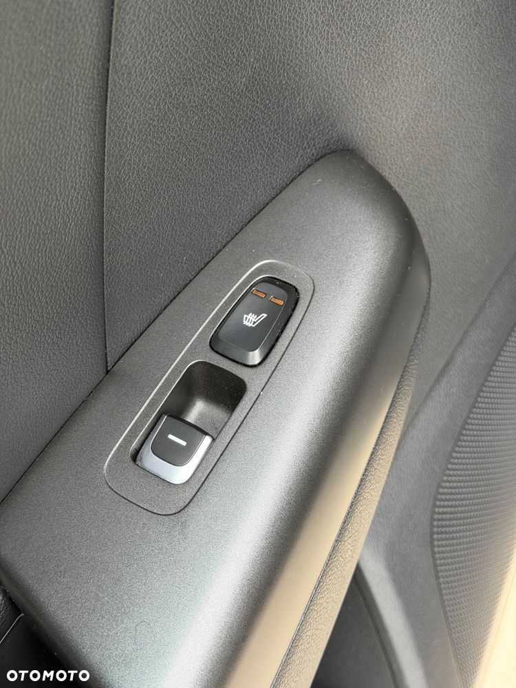 Kia Sportage 1.7 CRDI 2WD Dream-Team Edition - 13