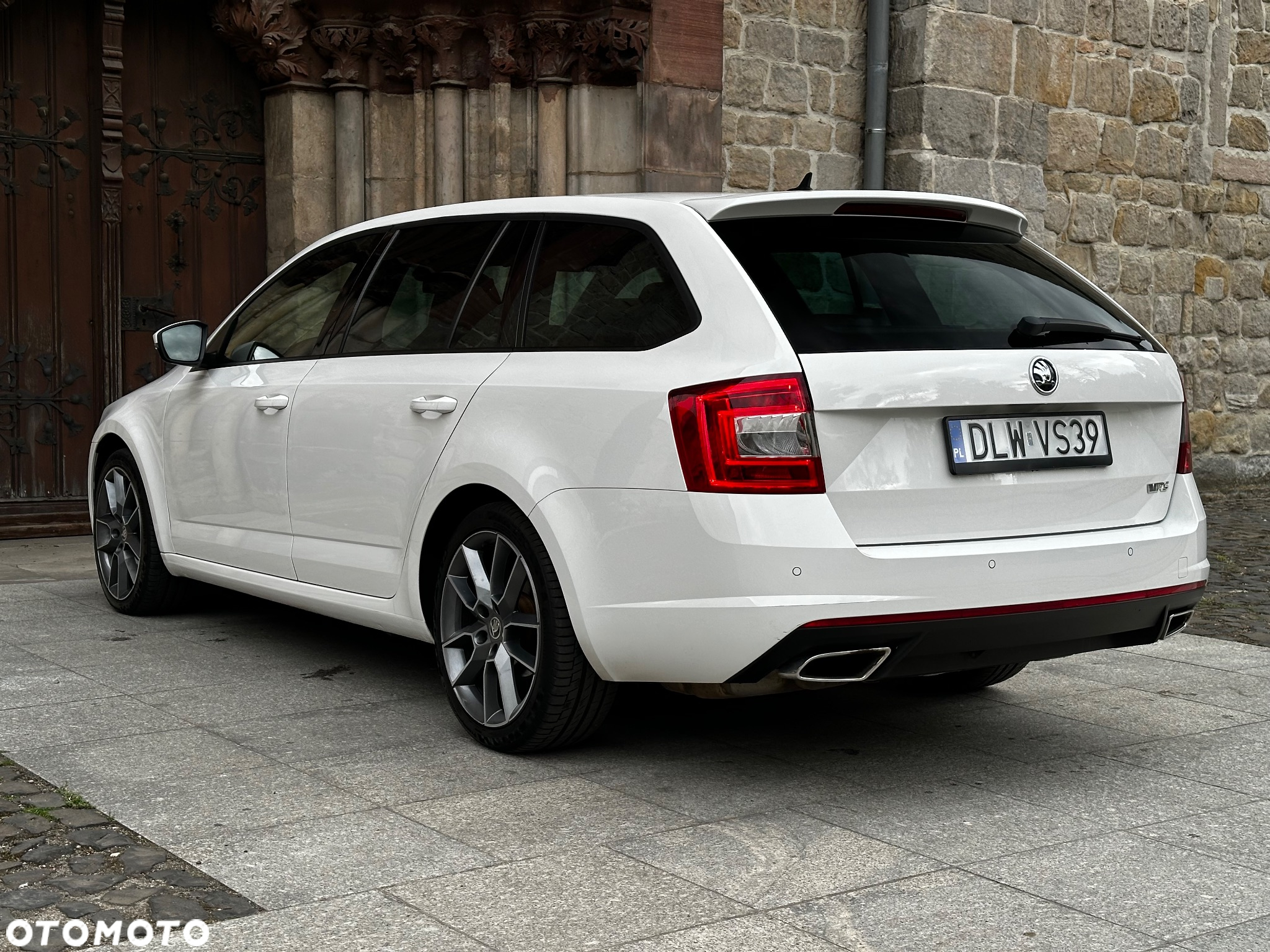 Skoda Octavia 2.0 TDI RS DSG - 5