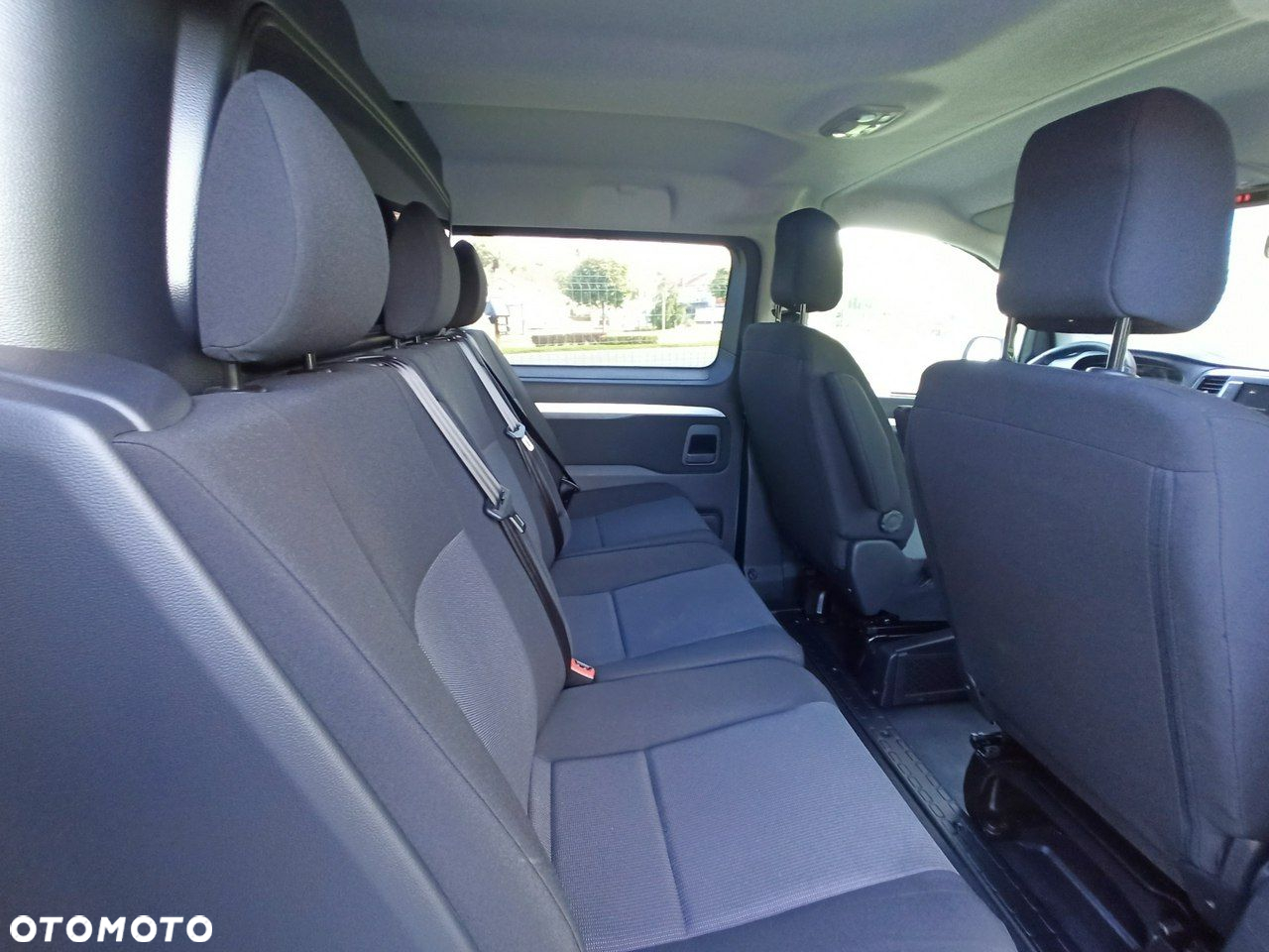Opel Vivaro - 10