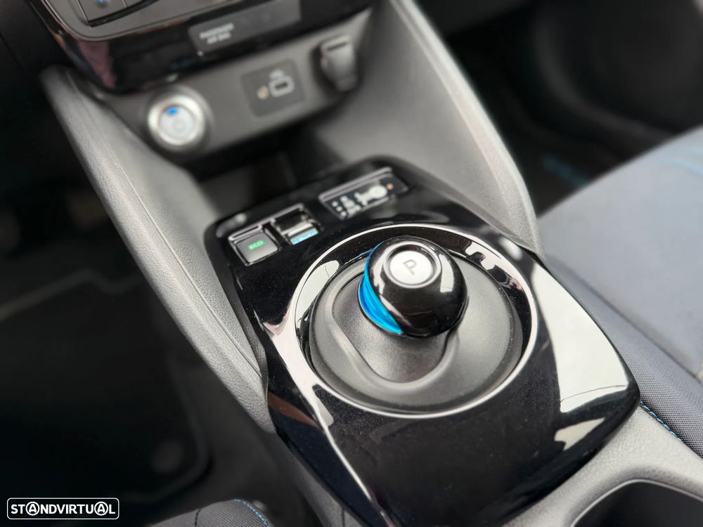 Nissan Leaf N-Connecta - 16