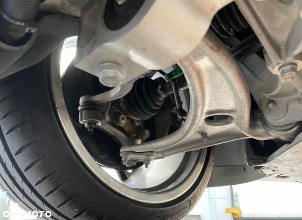 Audi TT S Coupé - 9