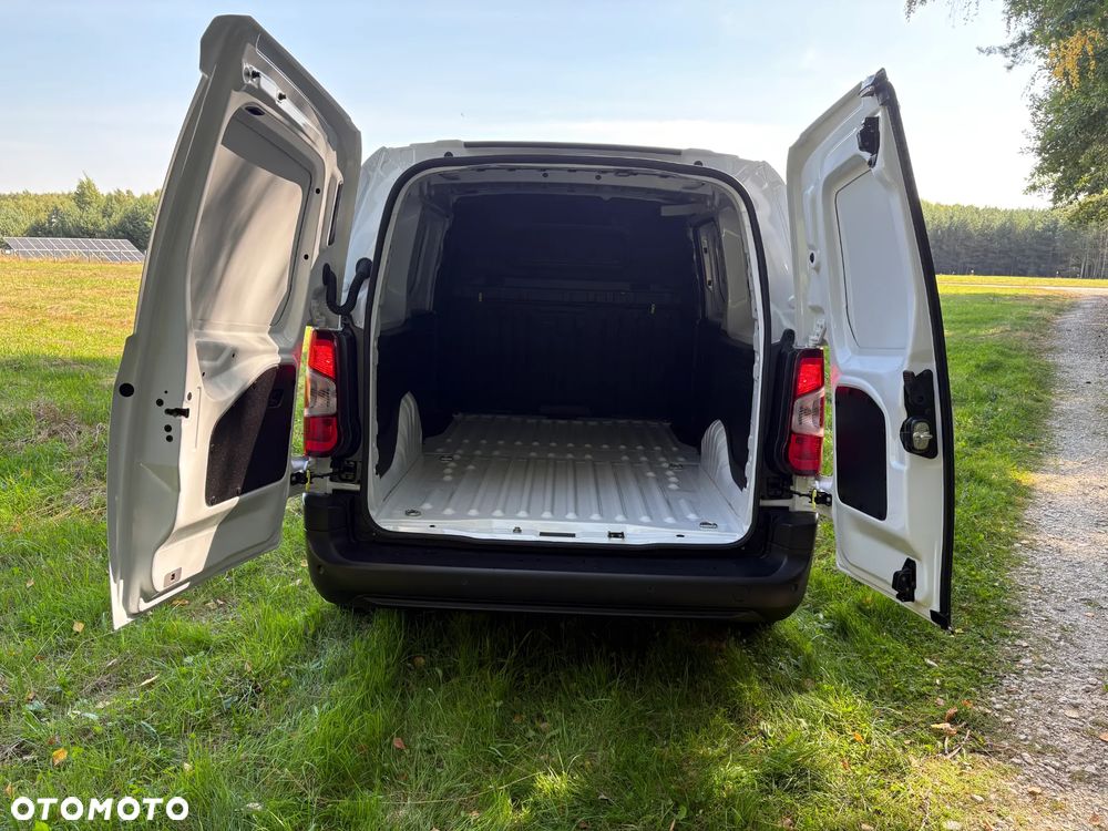 Toyota Proace City Verso 1.5 D-4D Combi - 16