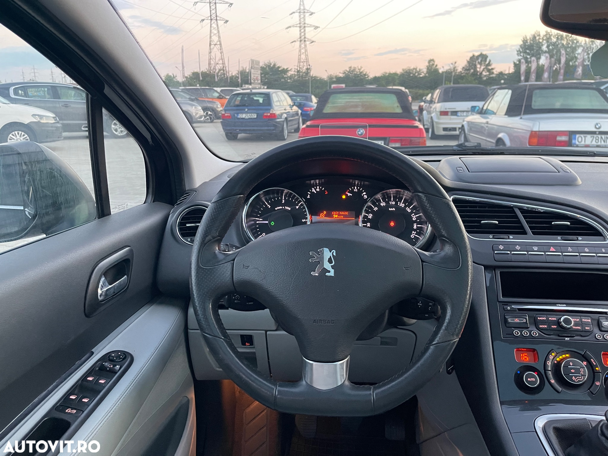 Peugeot 5008 1.6 HDI Confort Pack - 17