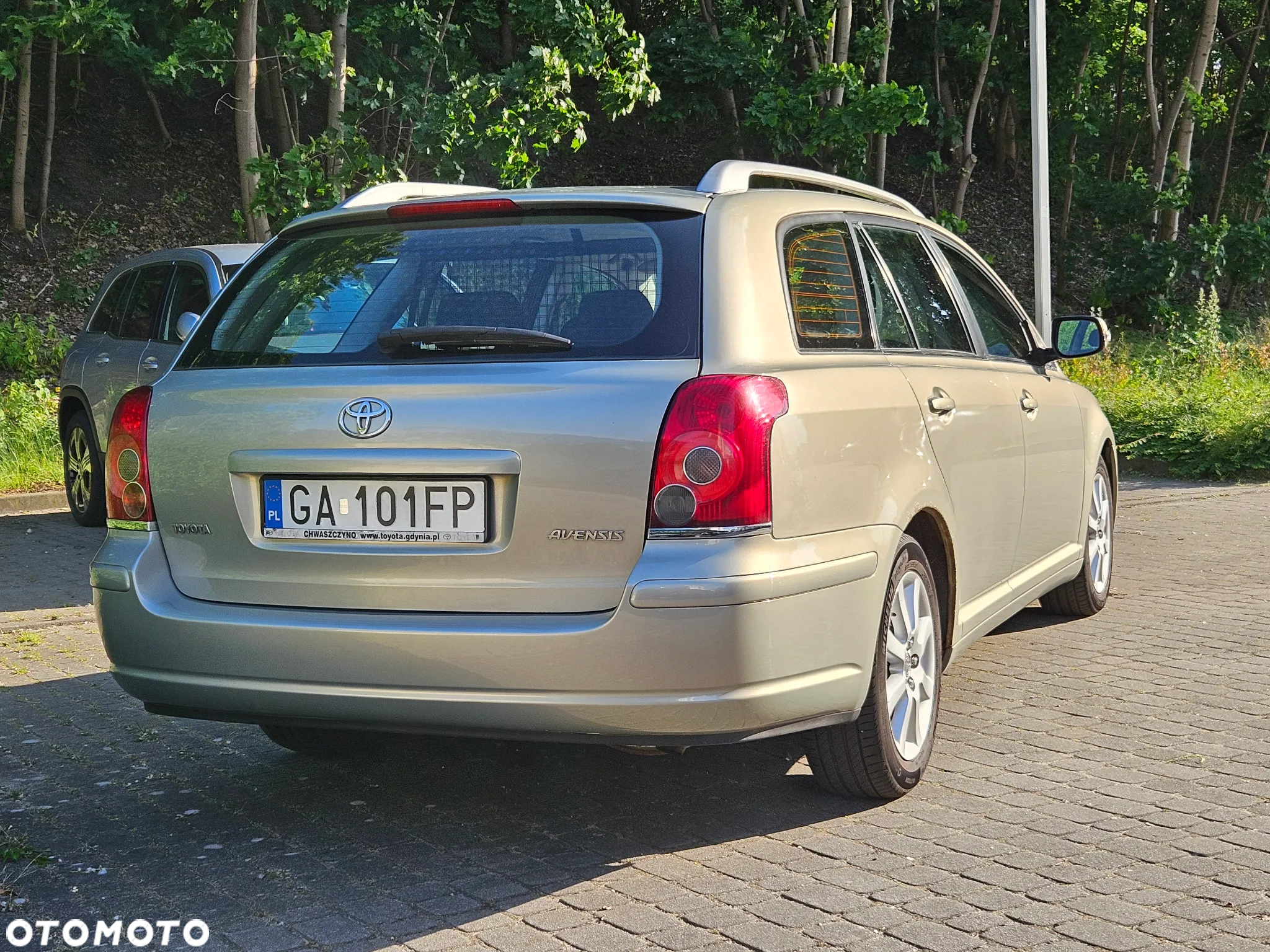 Toyota Avensis 1.8 VVT-i Combi Sol - 4
