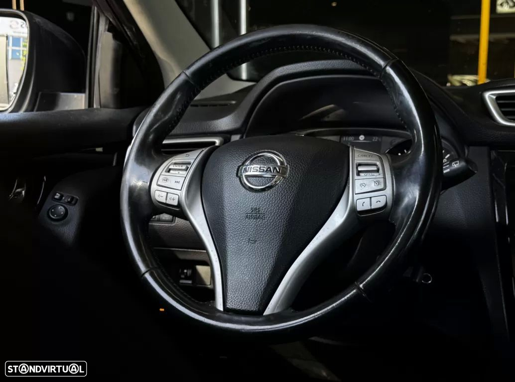 Nissan Qashqai 1.5 dCi Acenta Connect - 26