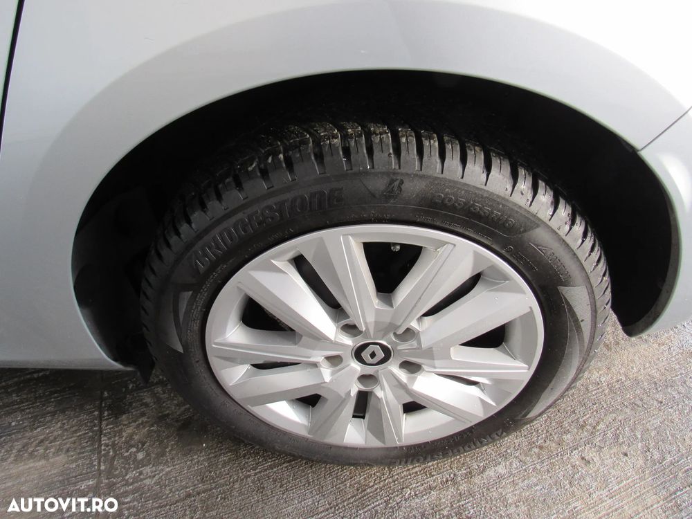 Renault Megane TCe 140 GPF BUSINESS EDITION - 7