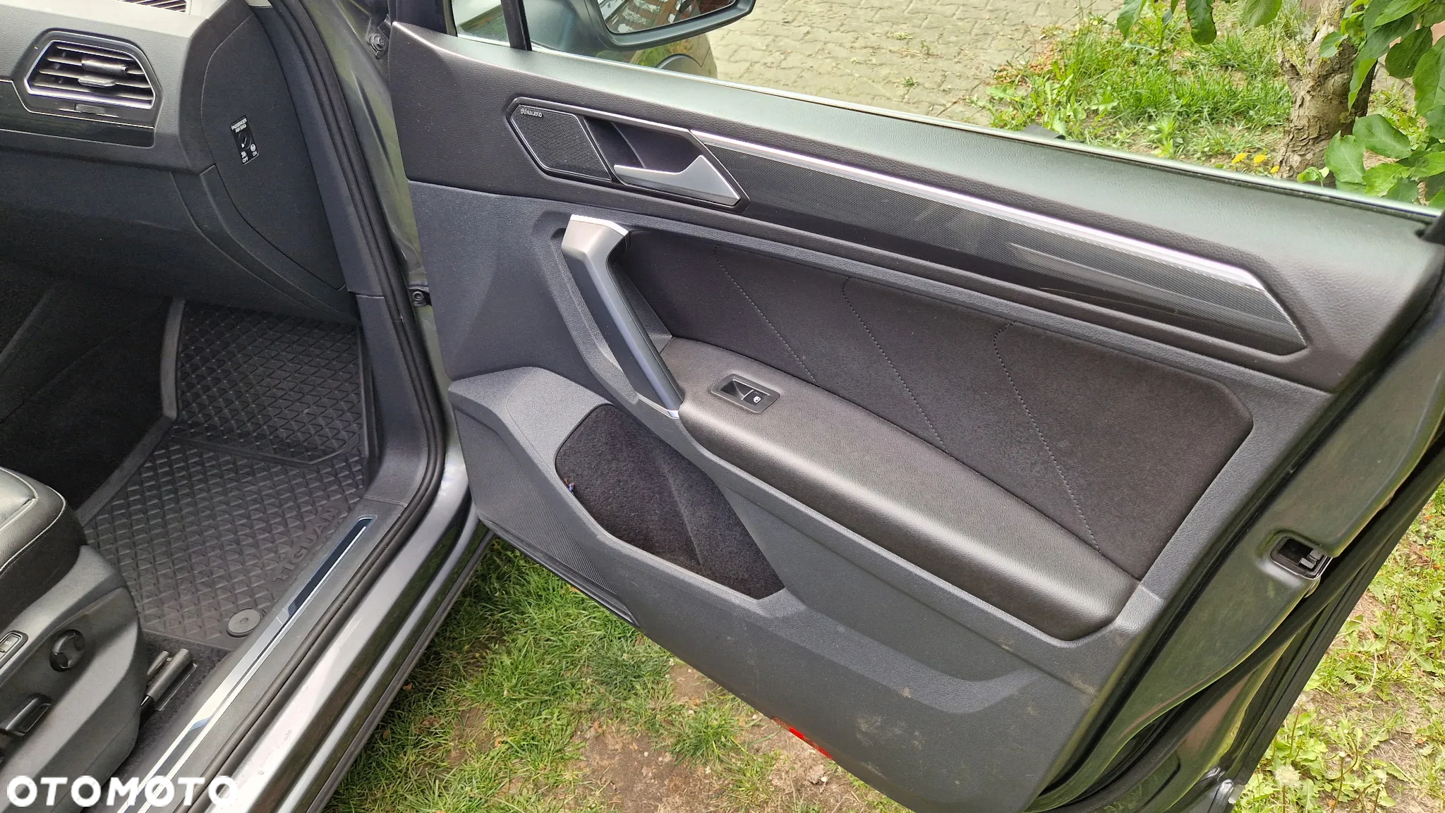 Volkswagen Tiguan 2.0 TDI SCR 4MOTION DSG Highline - 19