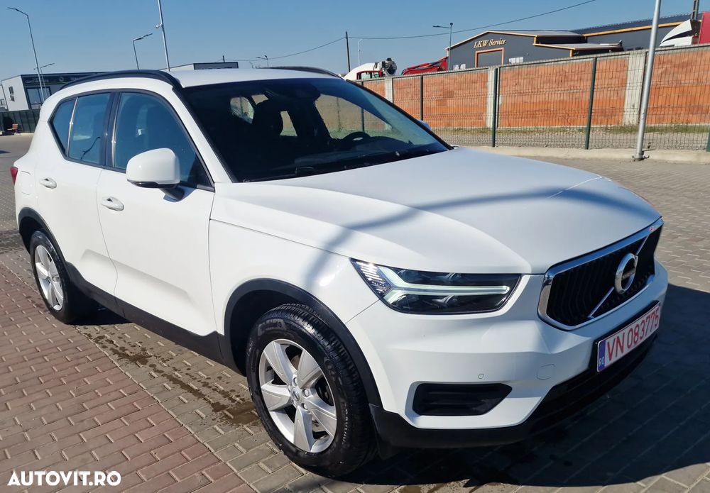 Volvo XC 40 D3 Momentum Pro - 2