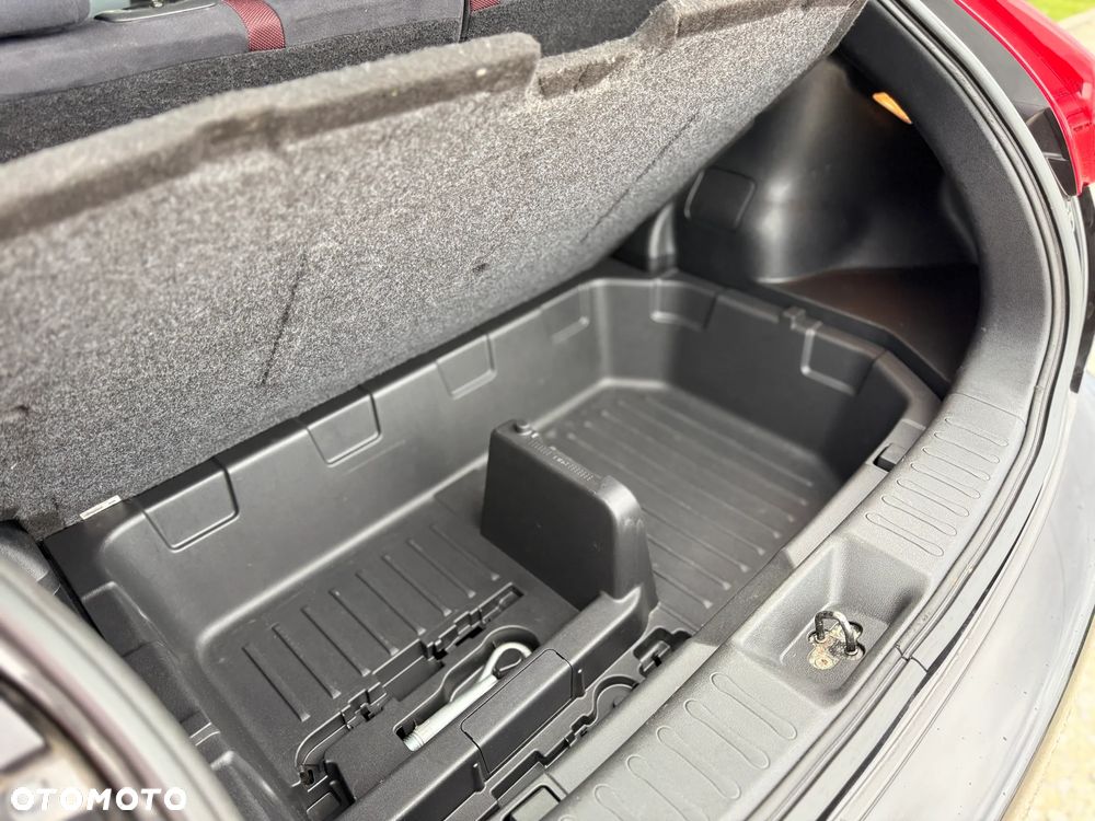 Nissan Juke 1.6 DIG-T Tekna - 15