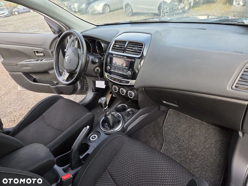Mitsubishi ASX 1.8 DID Invite 4WD AS&G - 24