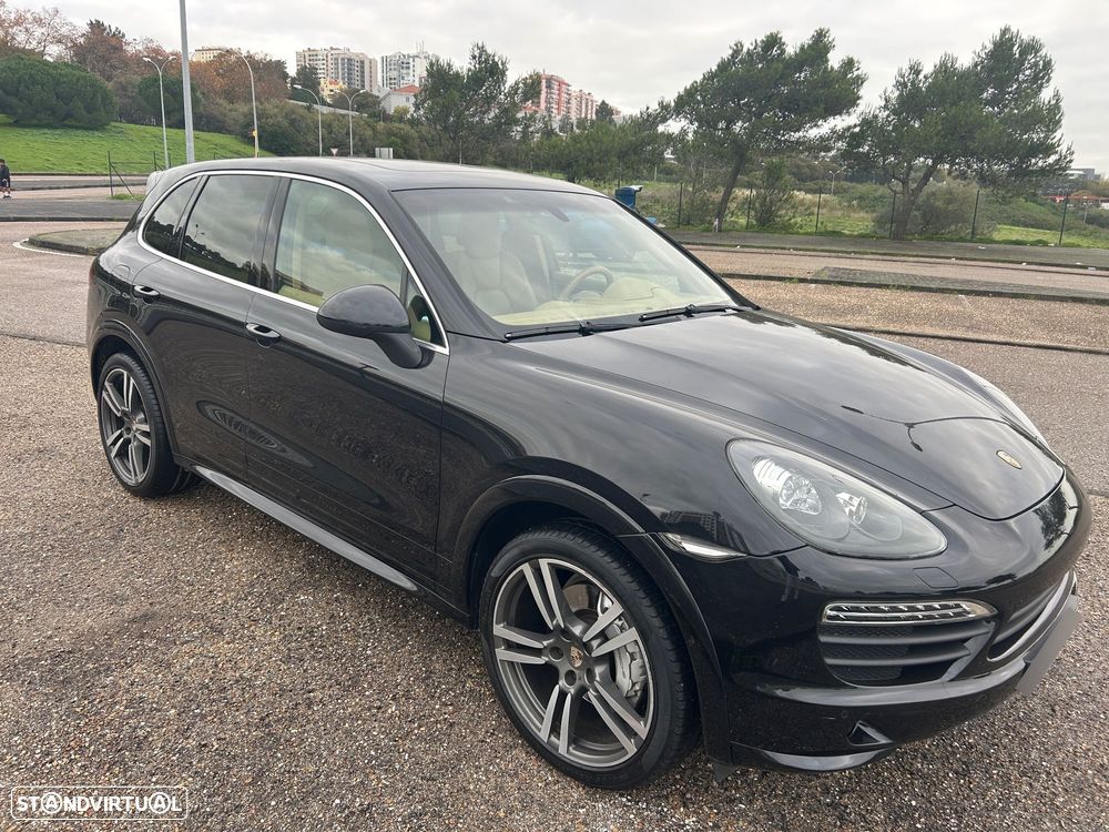 Porsche Cayenne S - 1